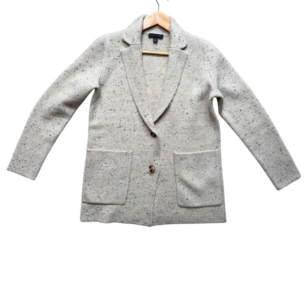 Ann Taylor Blazer Sweater Womens M Oatmeal Speckled Knit Button Front EUC
